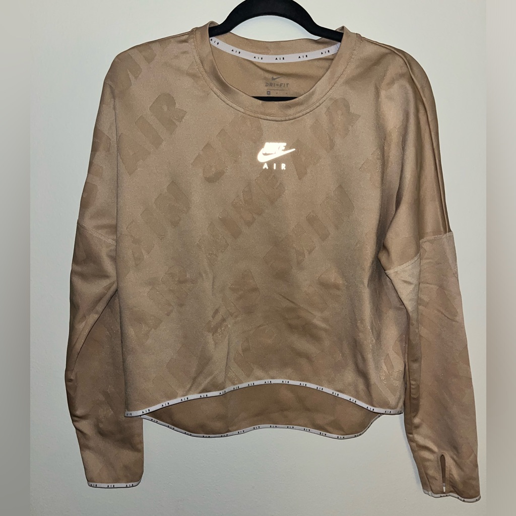 Nike Pullover. Reflective!